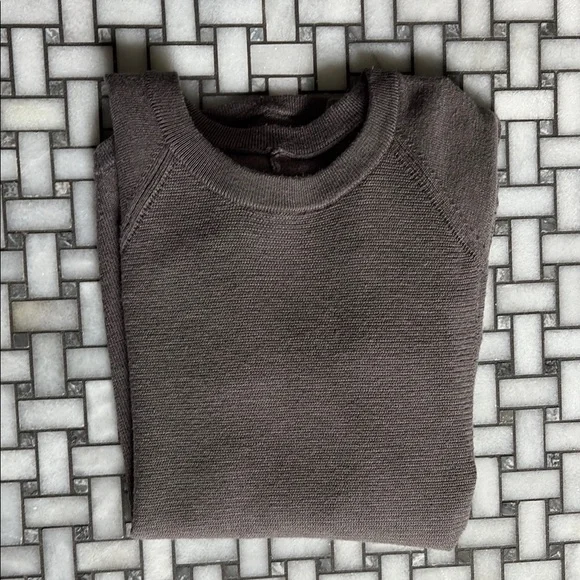 Lululemon Athletica Taupe Long Sleeve Top - Picture 5 of 5